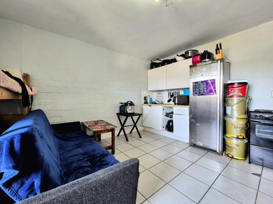 1 Bedroom Property for Sale in Wynberg Western Cape